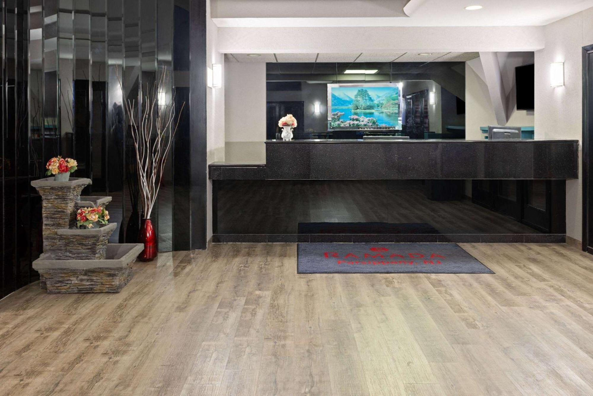 Hotel Ramada By Wyndham Parsippany Zewnętrze zdjęcie