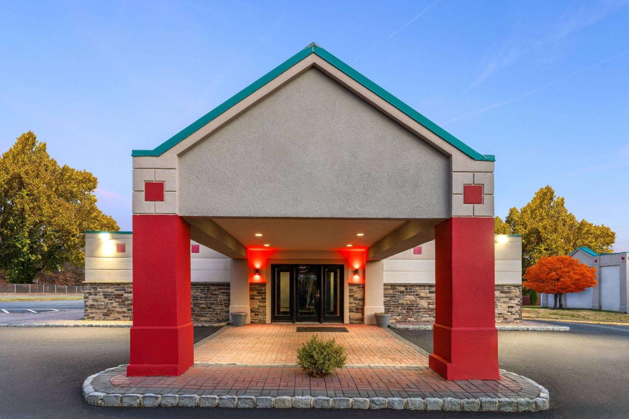 Hotel Ramada By Wyndham Parsippany Zewnętrze zdjęcie